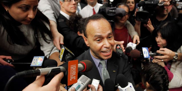 U.S. Rep. Luis Gutierrez, D-Ill., addresses a crowd where he announced he would not run for mayor of Chicago during an event on the University of Illinois-Chicago campus Thursday, Oct. 14, 2010 in Chicago. (AP Photo/Charles Rex Arbogast)