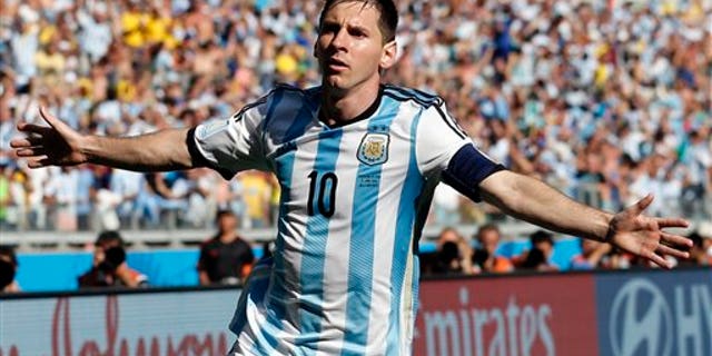 The Obama family was given two Argentine national football team jerseys signed by star Lionel Messi that were valued at $1,700.