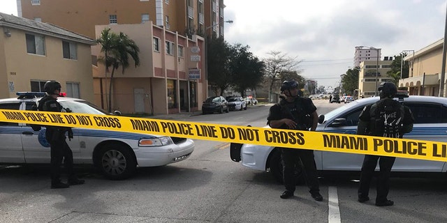 An incident at a restaurant in Miami which was believed to be a hostage situation has ended, and police found that no such situation existed.