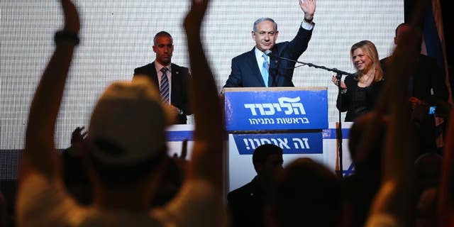 Former Prime Minister Benjamin Netanyahu remains very popular, according to recent polls. According to polls, his Likud party will win the most seats if the election is held now.