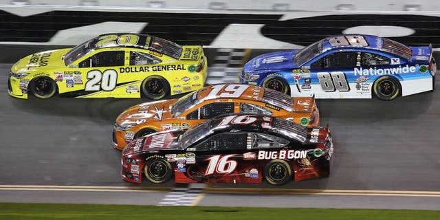 nascar sprint cup on tv this weekend