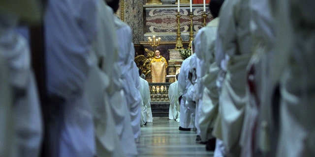 ROME - JANUARY 20: ROME New elected Superior General of the Society of Jesus father Adolfo Nicolas of Spain celebrates his first mass as head of Jesuits at the Church of Jesus, January 20, 2008, in Rome Italy. The Superior of Jesuits is known also as The Black Pope. (Photo by Franco Origlia/Getty Images)