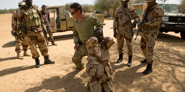 Americans training soldiers in Niger