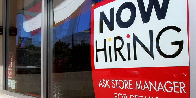 72102464TB001_Job_Growth_Un