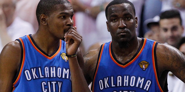 Ex-NBA center and current ESPN analyst Kendrick Perkins apologized to former Oklahoma City Thunder teammate Kevin Durant on Sunday after hearing news of Kobe Bryant's death.<br data-cke-eol="1">