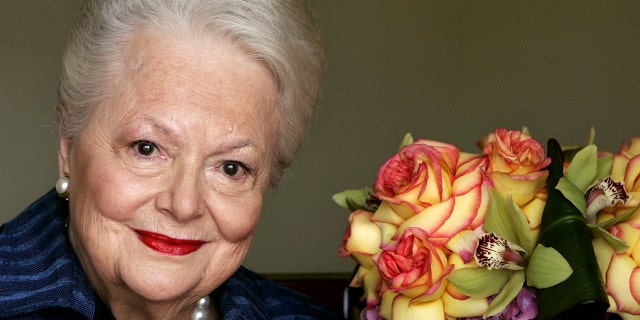 Actress Olivia de Havilland, who played Melanie in 'Gone With the Wind,' poses for a photograph Wednesday, Sept. 15, 2004, in Los Angeles.