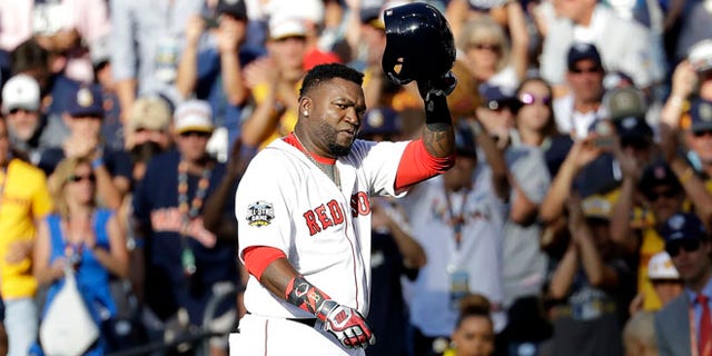American League's David Ortiz, of the Boston Red Sox, acknowledges the crowd while leaving the game during the second inning of the MLB baseball All-Star Game against the National League, Tuesday, July 12, 2016, in San Diego. (AP Photo/Gregory Bull)