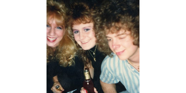Pamela Smart reportedly lost interest in her marriage to Gregg Smart after he shed his rocker image to join his father's business.