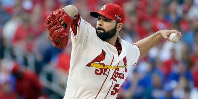 St. Louis Cardinals starting pitcher Jaime Garcia throws during the first inning of Game 2 in baseball's National League Division Series against the Chicago Cubs, Saturday, Oct. 10, 2015, in St. Louis. (AP Photo/Jeff Roberson)