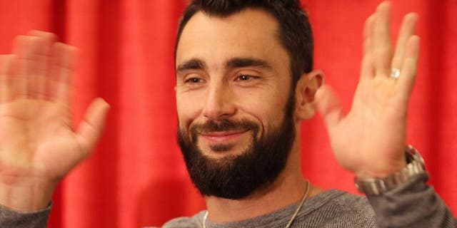 St. Louis Cardinals Matt Carpenter waves to fans as he arrives to sign autographs for fans during the St. Louis Cardinals Winter Warm Up in St. Louis on January 16, 2016. Photo by Bill Grenblatt/UPI
