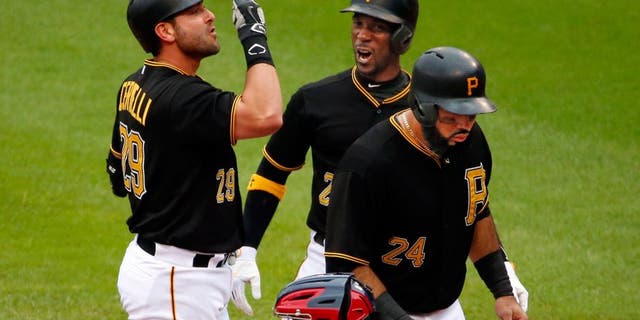 Pirates mengalahkan Wacha, Cardinals di game pertama twin bill 8-2