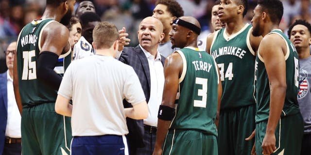 Nov 6, 2016; Dallas, TX, USA; Milwaukee Bucks head coach Jason Kidd speaks to his team during the game against the Dallas Mavericks at American Airlines Center. Mandatory Credit: Kevin Jairaj-USA TODAY Sports