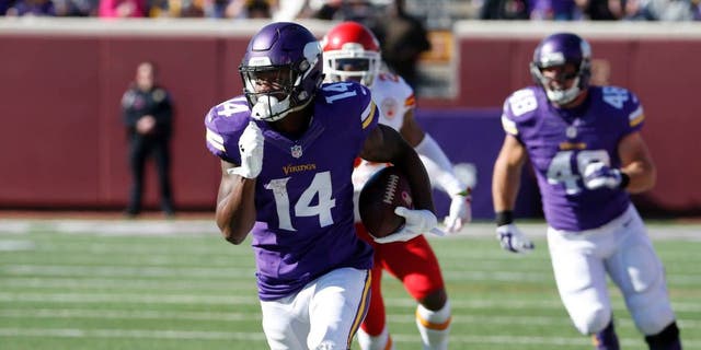 Minnesota Vikings wide receiver Stefon Diggs runs with the ball during the first half against the Kansas City Chiefs on Sunday, Oct. 18, 2015, in Minneapolis. Few knew who Stefon Diggs was when the Vikings grabbed the receiver in the fifth round of the draft. After Sunday's seven-catch, 129-yard performance, coaches, opposing defenses and fantasy owners are going to start taking notice.