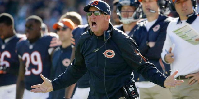 Chicago Bears head coach John Fox yells from the sideline during the first half of an NFL football game against the Minnesota Vikings on Sunday, Nov. 1, 2015, in Chicago.
