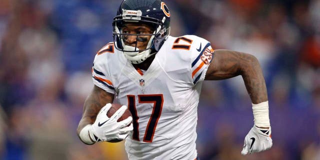 Dec 1, 2013; Minneapolis, MN, USA; Chicago Bears wide receiver Alshon Jeffery (17) catches a pass against the Minnesota Vikings for an 80 yard touchdown catch in the third quarter at Mall of America Field at H.H.H. Metrodome. Vikings win 23-20 in overtime.