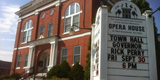 Rick Perry holds a town hall in Derry, N.H. (Fox News Photo/Wes Barrett)