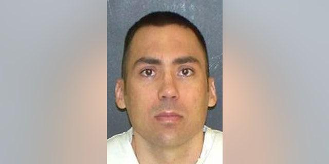 This undated handout photo provided by the Texas Department of Criminal Justice shows Billy Joel Tracy. Tracy, who is serving a life sentence for robbery and aggravated assault, has been identified by prison agency spokesman Jason Clark as the inmate involved in fatally beating a corrections officer Wednesday, July 15, 2015, at the Telford Unit in Bowie County, Texas. (Texas Department of Criminal Justice via AP)