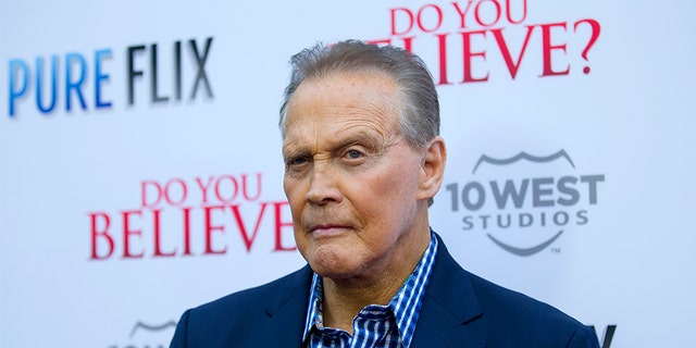 Lee Majors recalls his marriage to Farrah Fawcett, coping with paparazzi:  'It was hard to get around' | Fox News