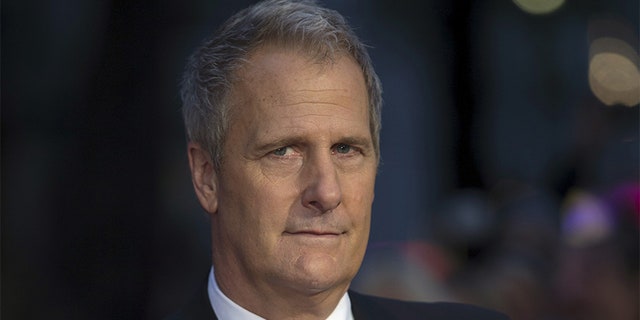 Jeff Daniels left Hollywood in 1986 and moved to Chelsea, Mich.