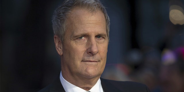 Jeff Daniels left Hollywood in 1986 and moved to Chelsea, Mich.