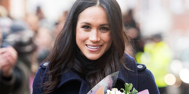 Before she found fame on "Suits," the future princess once mulled over chip choices in the snack aisle.