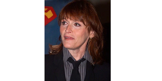Kidder battled bipolar disorder and suffered a public manic episode in 1996.