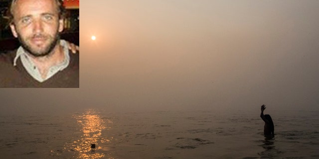 Inset: Héctor Rolotti (via Facebook). Main picture: A naga sadhu prays as he bathes in the waters of the holy Ganges river near Allahabad on January 14, 2013. (Photo by Daniel Berehulak/Getty Images)