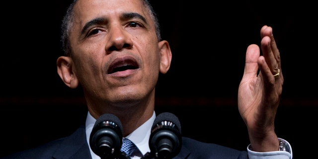 El presidente Barack Obama habla en la Biblioteca Presidencial LBJ, el jueves 10 de abril de 2014, en Austin, Texas, durante la conmemoración del 50mo aniversario de la firma de la Ley de Derechos Civiles. (Foto AP/Carolyn Kaster)