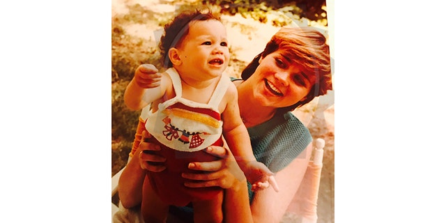 Samantha Grant posing with her baby sister, "Suits" star Meghan Markle.