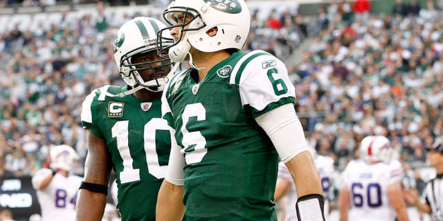 during their game at MetLife Stadium on November 27, 2011 in East Rutherford, New Jersey.