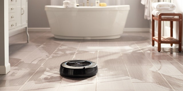 iRobot Scooba 450.
