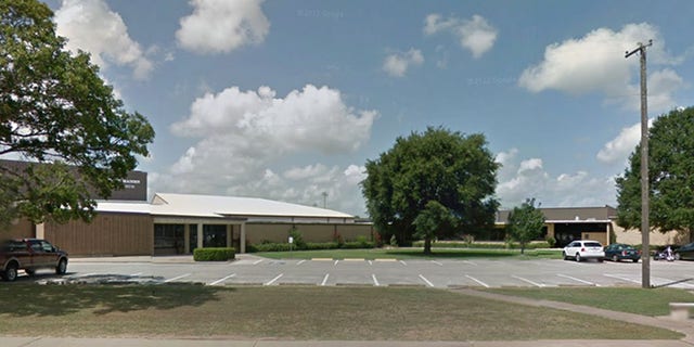Sealy Junior High School in Sealy, Texas.