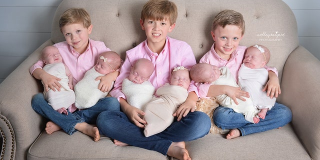 Proud Parents Show Off Sextuplets In Adorable Photo Shoot Fox News   Sextuplet2003 