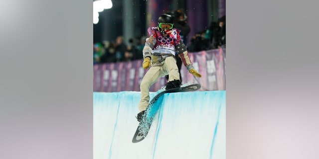 Feb. 11, 2014: Shaun White of the United States hits the edge of the half pipe during the men's snowboard halfpipe final at the Rosa Khutor Extreme Park, at the 2014 Winter Olympics, in Krasnaya Polyana, Russia.