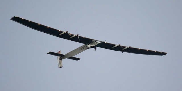 File photo - The Solar Impulse 2 airplane, piloted by Andre Borschberg, prepares to land at Kalaeloa airport after flying non-stop from Nagoya, Japan in Kapolei, Hawaii, July 3, 2015.