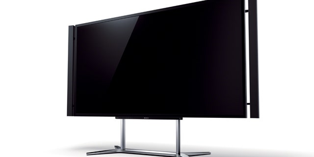 High-definition TVs roughly quadrupled the resolution of the sets that came before them. Now, the industry is poised to do it again as Sony says its U.S. stores will, by December, sell a TV set with four tims the resolution of today's best HDTVs.