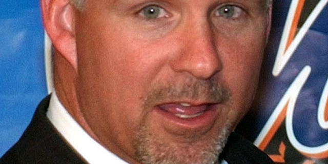 Formet Mets GM Steve Phillips