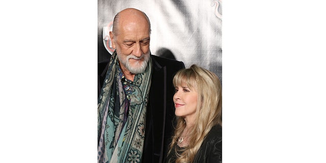 Stevie Nicks Survived Abusive Relationship With Former Bandmate Lindsey