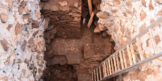 The temple was discovered when archaeologists were analyzing the damage in Teopanzolco pyramid.