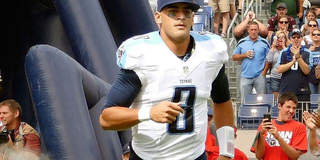 NASHVILLE, TN - SEPTEMBER 27: Marcus Mariota #8 of the Tennessee Titans runs onto the field prior to a game against the Indianapolis Colts at Nissan Stadium on September 27, 2015 in Nashville, Tennessee. (Photo by Frederick Breedon/Getty Images)