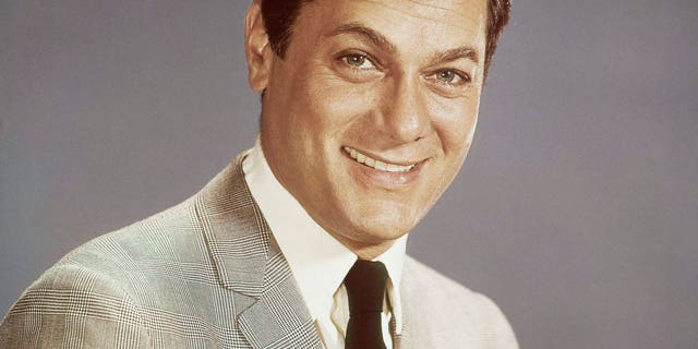 Tony Curtis' friends and family will honor the late actor's life with a memorial service this week.