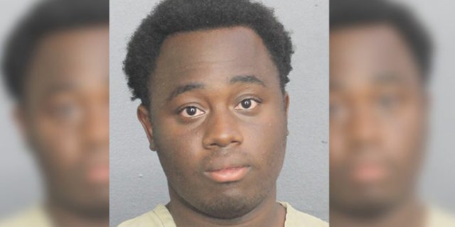 Mug shot for Tyrone Fields, 19, of Deerfield Beach, Fla.