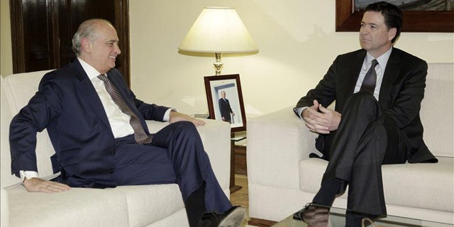 Spanish Interior Minister Jorge Fernandez Diaz and FBI Director James B. Comey at the Interior Ministry in Madrid.