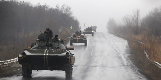 White House reportedly re-examining whether to arm Ukrainian forces as ...