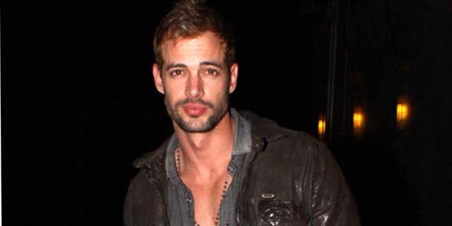 July 22, 2010: William Levy goes shopping in Beverly Hills, Calif.