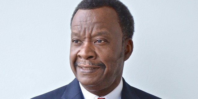 Willie Wilson, a philanthropist and mayoral candidate in Chicago, handed out $300,000 to churchgoers Sunday to help pay property taxes and other expenses.