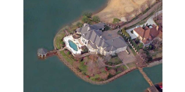 Aerial view of Michael Jordan's home.