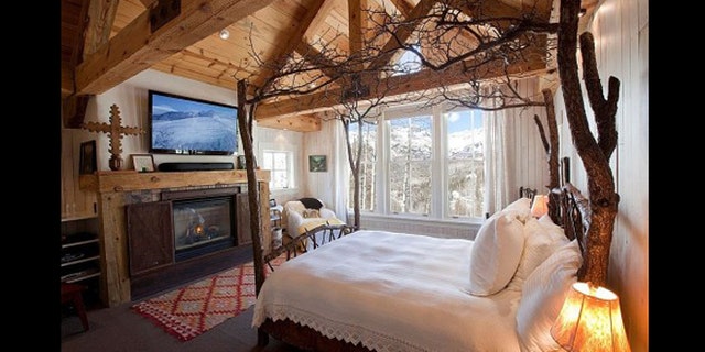 This Colorado home takes architectural inspiration from historic mining structures.