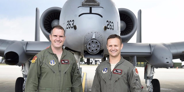 a-10 pilots crew