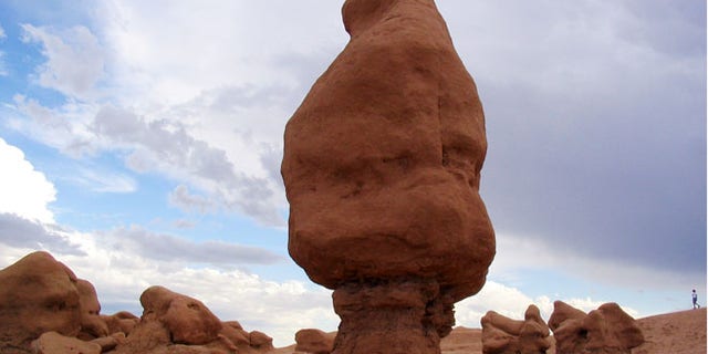 a050024e-Ancient Rocks Toppled